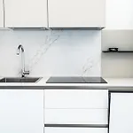 Beautiful Flat With Sea View In דירה